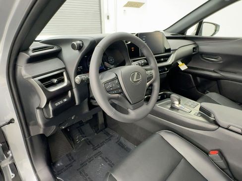 New 2025 Lexus UX 300h FWD image 25