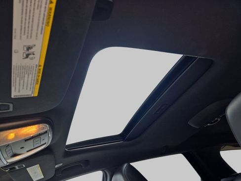 Used 2024 Dodge Durango GT image 32