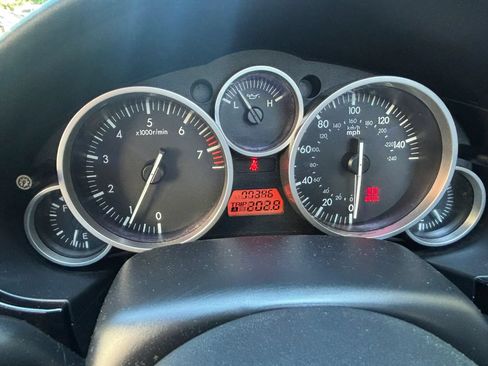 Used 2007 MAZDA MX-5 Miata Touring w/ Suspension Pkg RWD image 25
