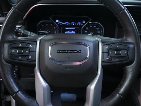Used 2021 GMC Yukon XL Denali AWD/4WD image 19
