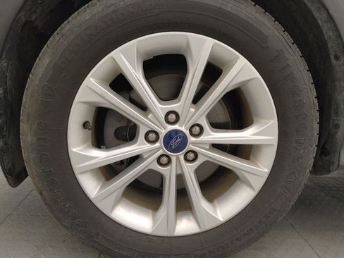 Used 2017 Ford Escape SE image 31