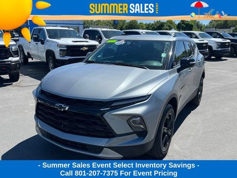 Used 2024 Chevrolet Blazer LT w/ Midnight/Sport Edition FWD image 2