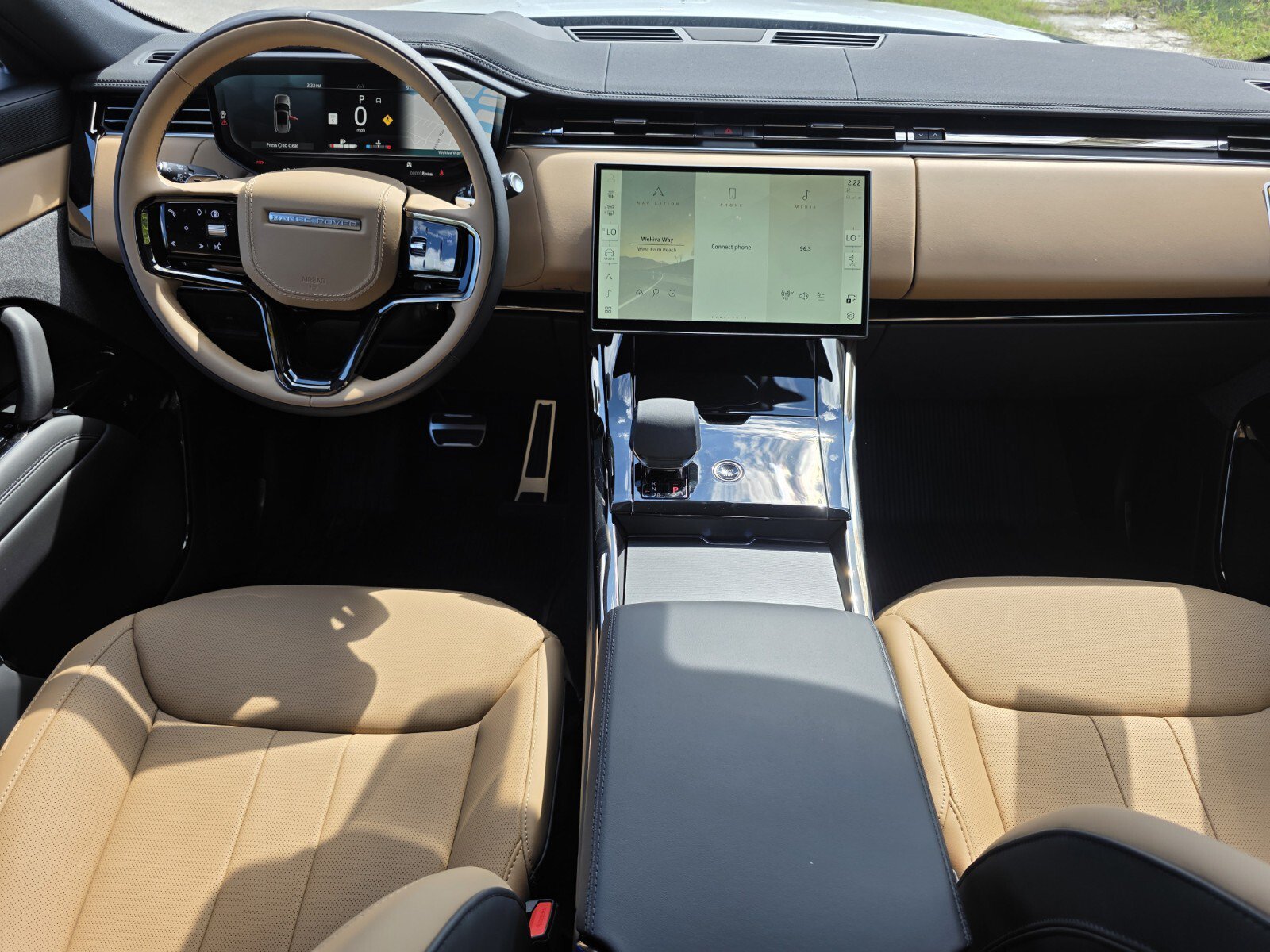 New 2027 Land Rover Range Rover Sport Dynamic SE AWD/4WD image 4