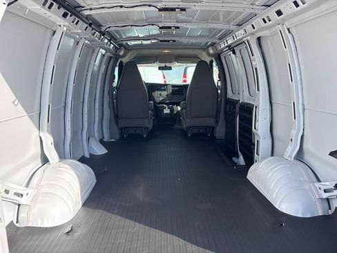 New 2025 Chevrolet Express 2500 w/ Driver Convenience Package RWD image 32