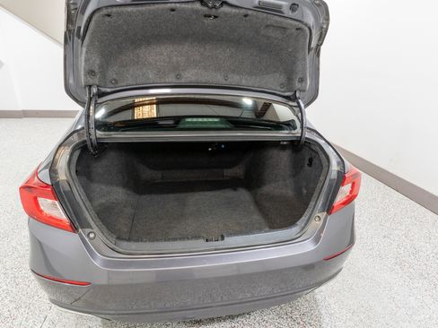 Used 2018 Honda Accord LX image 27