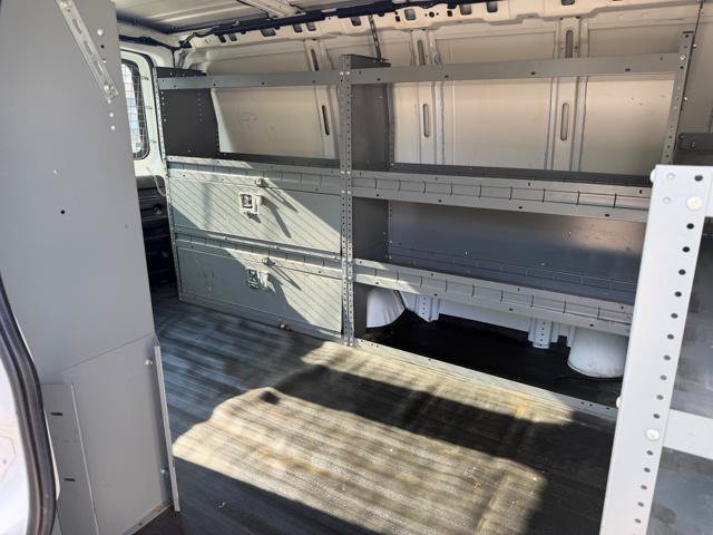 Used 2015 Chevrolet Express 2500 RWD image 32
