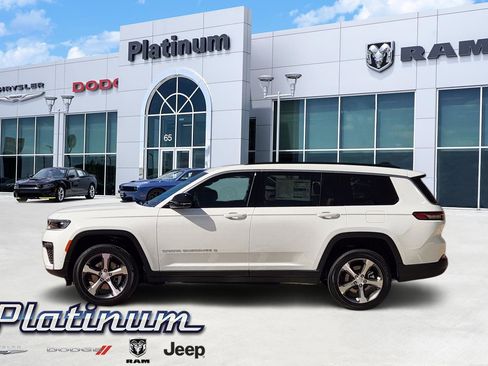 New 2026 Jeep Grand Cherokee L Limited w/ Luxury Tech Group II image 3