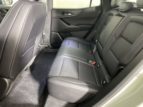 Used 2025 Chevrolet Equinox LT w/ Convenience Package II image 27