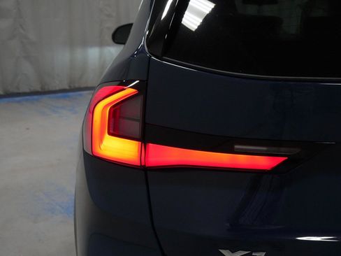 New 2027 BMW X1 xDrive28i AWD/4WD image 32