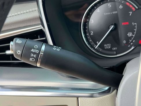 Used 2023 Cadillac XT5 Premium Luxury FWD image 25