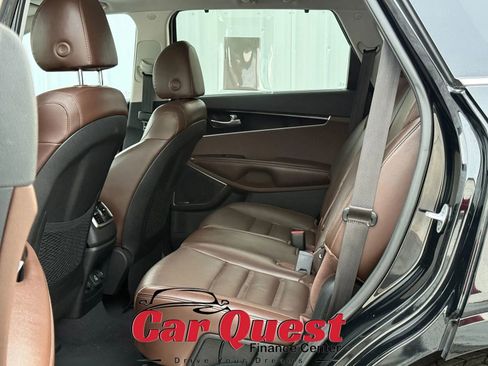 Used 2019 Kia Sorento SX w/ SX Touring Package image 12