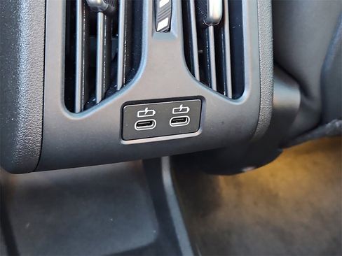 Used 2025 BMW X1 xDrive28i w/ Convenience Package image 24