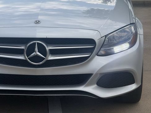 Used 2018 Mercedes-Benz C 300 4MATIC Sedan image 8