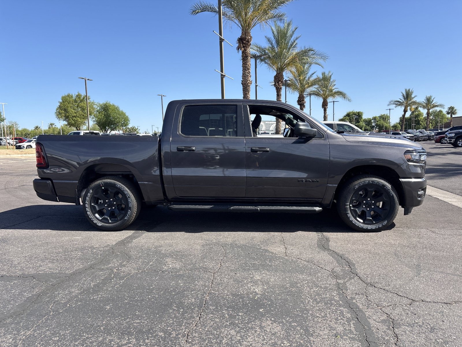 New 2026 RAM 1500 Express AWD/4WD image 6