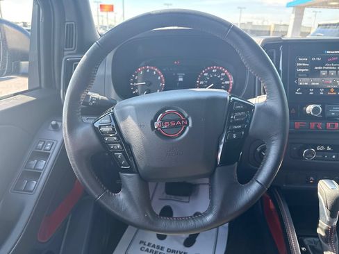 Used 2025 Nissan Frontier PRO-4X AWD/4WD image 16