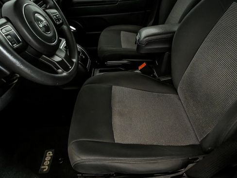 Used 2014 Jeep Patriot Sport w/ Power Value Group FWD image 12