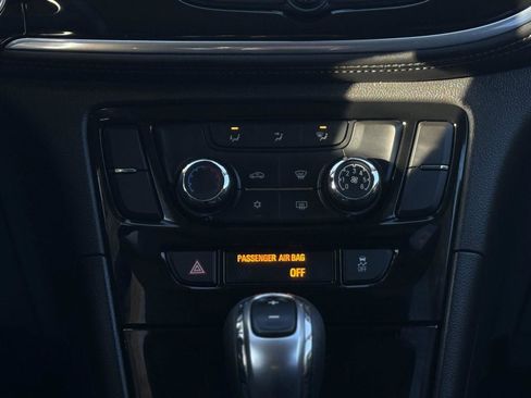 Used 2022 Buick Encore Preferred w/ Safety Package image 20