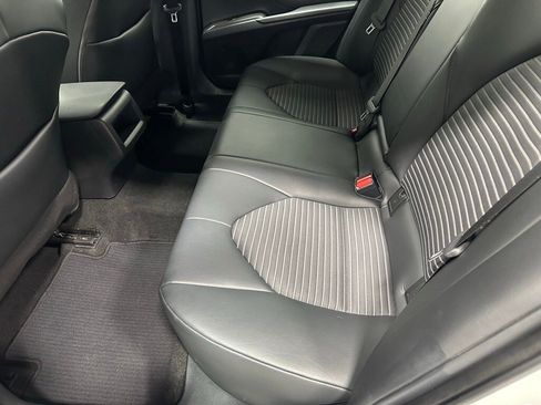 Used 2022 Toyota Camry SE image 41
