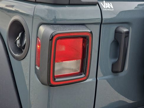 Used 2026 Jeep Wrangler Unlimited Sport image 35