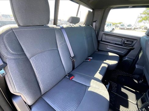 Used 2024 RAM 3500 Tradesman w/ Chrome Appearance Group image 22