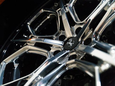 Used 2022 Ferrari SF90 Stradale image 3