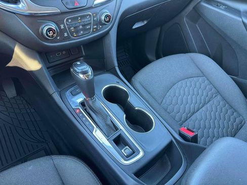 Used 2019 Chevrolet Equinox LT AWD/4WD image 30
