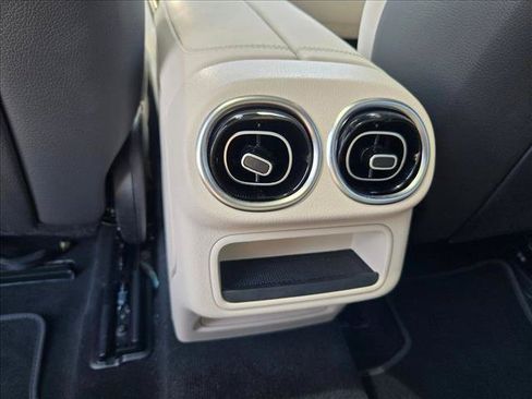 Certified 2026 Mercedes-Benz GLC 300 image 15