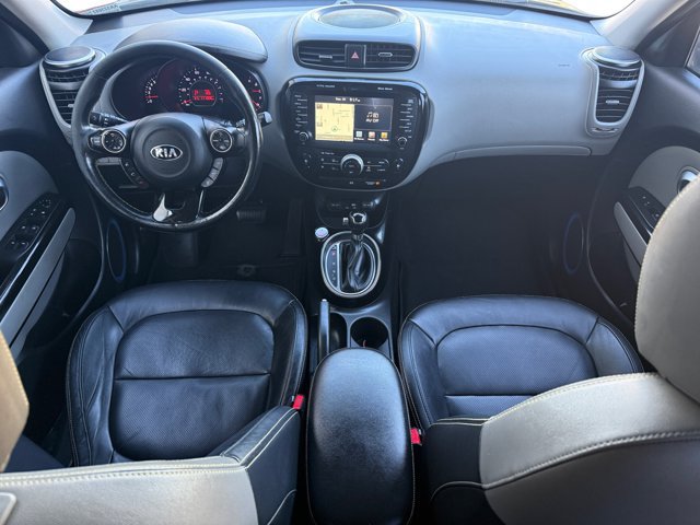 Used 2016 Kia Soul + w/ Primo Package FWD image 13