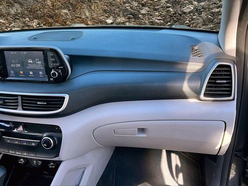 Used 2019 Hyundai Tucson SE image 13