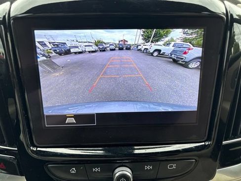 Used 2023 Chevrolet Traverse LT w/ LPO, Cargo Package AWD/4WD image 23