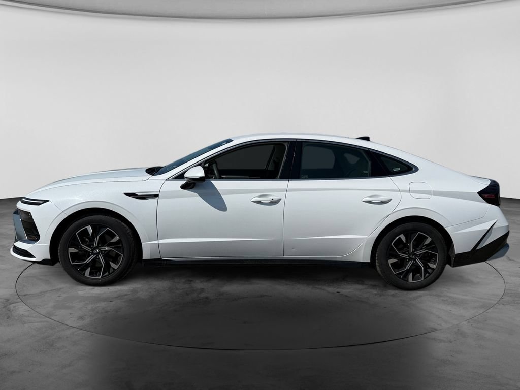 Used 2025 Hyundai Sonata SEL FWD image 5