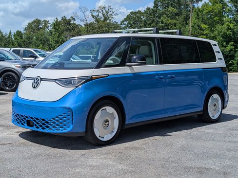 Used 2025 Volkswagen ID. Buzz 1st Edition RWD image 5