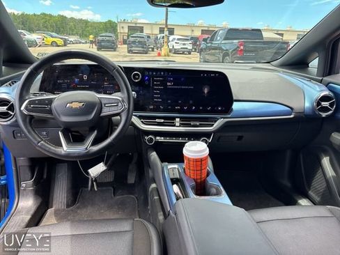 Used 2025 Chevrolet Equinox EV LT w/ Convenience Package FWD image 6