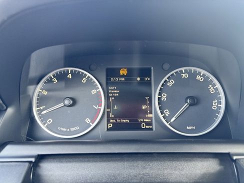 Used 2015 Land Rover LR4 HSE LUX image 3