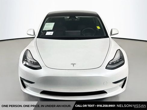 Used 2020 Tesla Model 3 Standard Range Plus RWD image 2