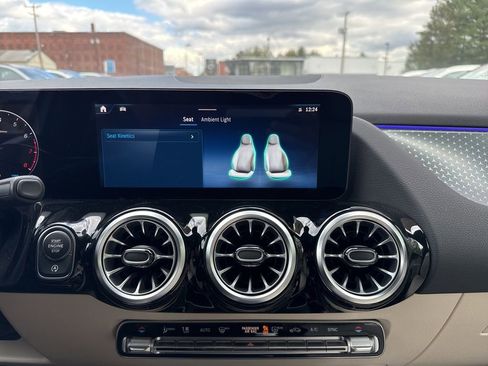 New 2026 Mercedes-Benz GLA 250 4MATIC image 32