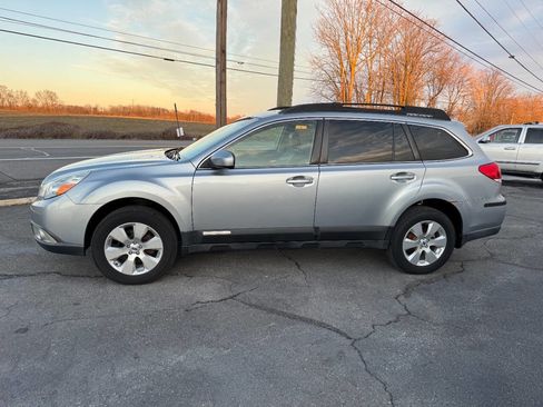 Used 2012 Subaru Outback 2.5i Limited w/ Moonroof Pkg image 3