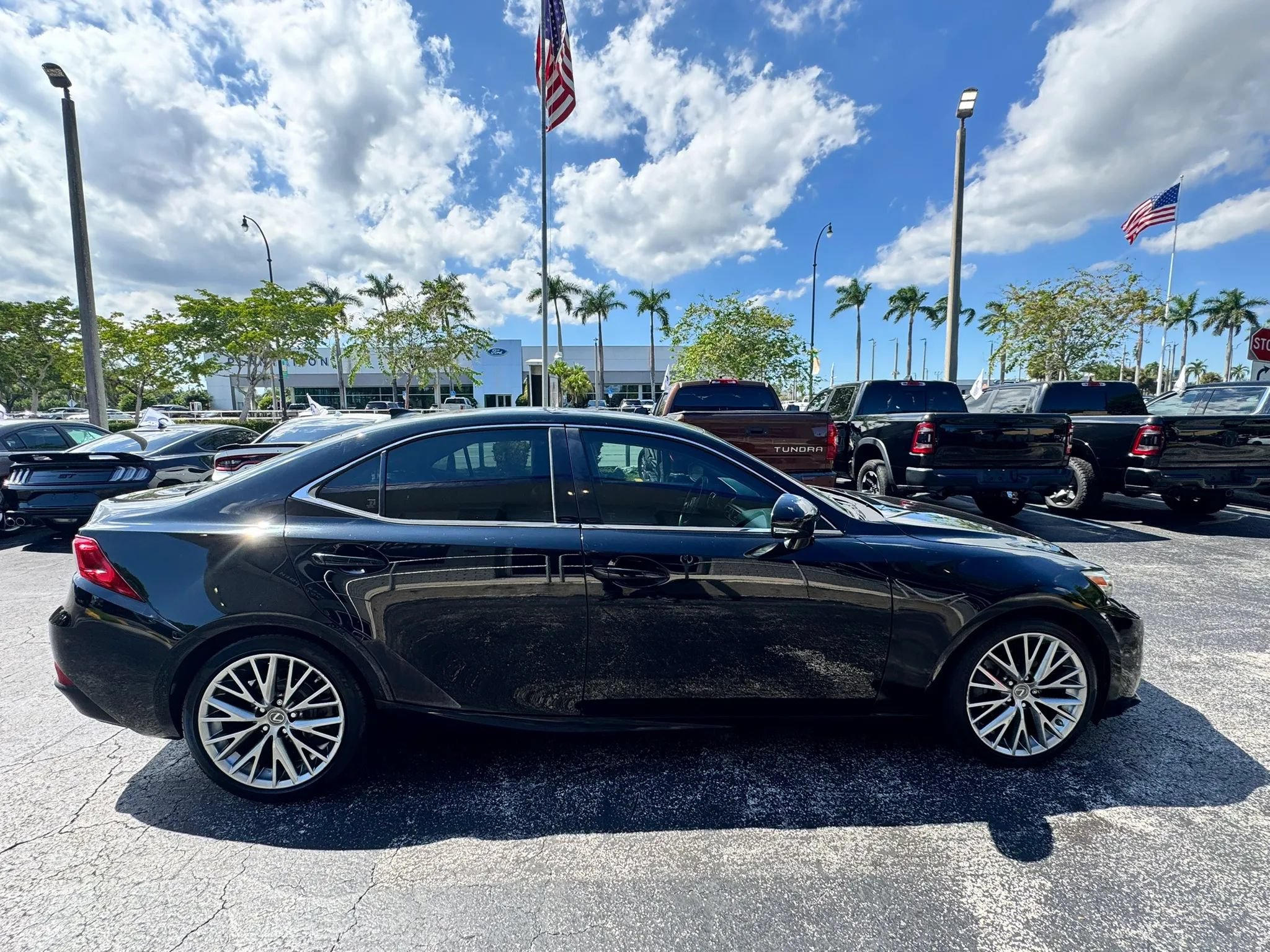 Used 2014 Lexus IS 250 w/ Navigation Package RWD image 8