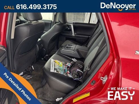 Used 2016 Toyota 4Runner SR5 Premium image 7