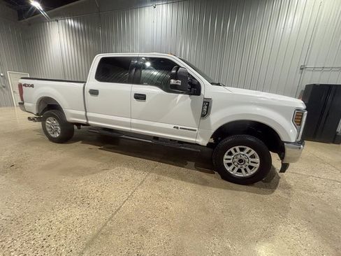 Used 2018 Ford F250 XLT w/ XLT Value Package image 8