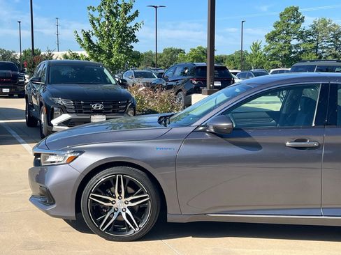 Used 2022 Honda Accord Touring image 7