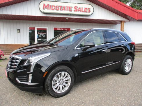 Used 2018 Cadillac XT5 FWD image 2