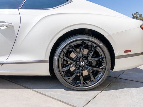 Used 2024 Bentley Continental GT Speed image 13