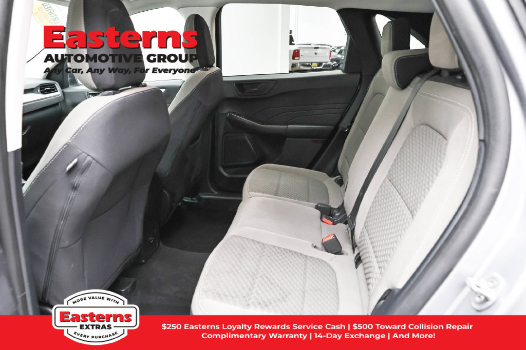 Used 2022 Ford Escape SE FWD image 23