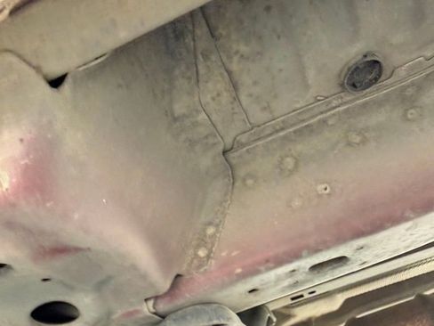 Used 2012 Chevrolet Captiva Sport LT image 16