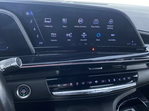 Certified 2023 Cadillac Escalade ESV V AWD/4WD image 5