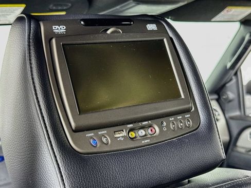 Used 2016 Ford Expedition XLT w/ Equipment Group 202A AWD/4WD image 15