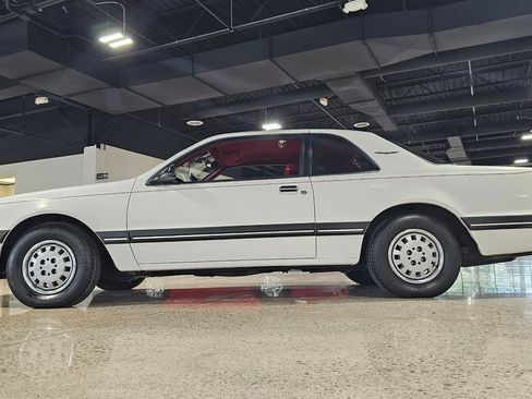 Used 1988 Ford Thunderbird image 17