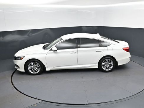 Used 2019 Honda Accord LX image 32