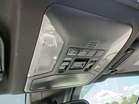 Used 2025 Toyota RAV4 SE image 27